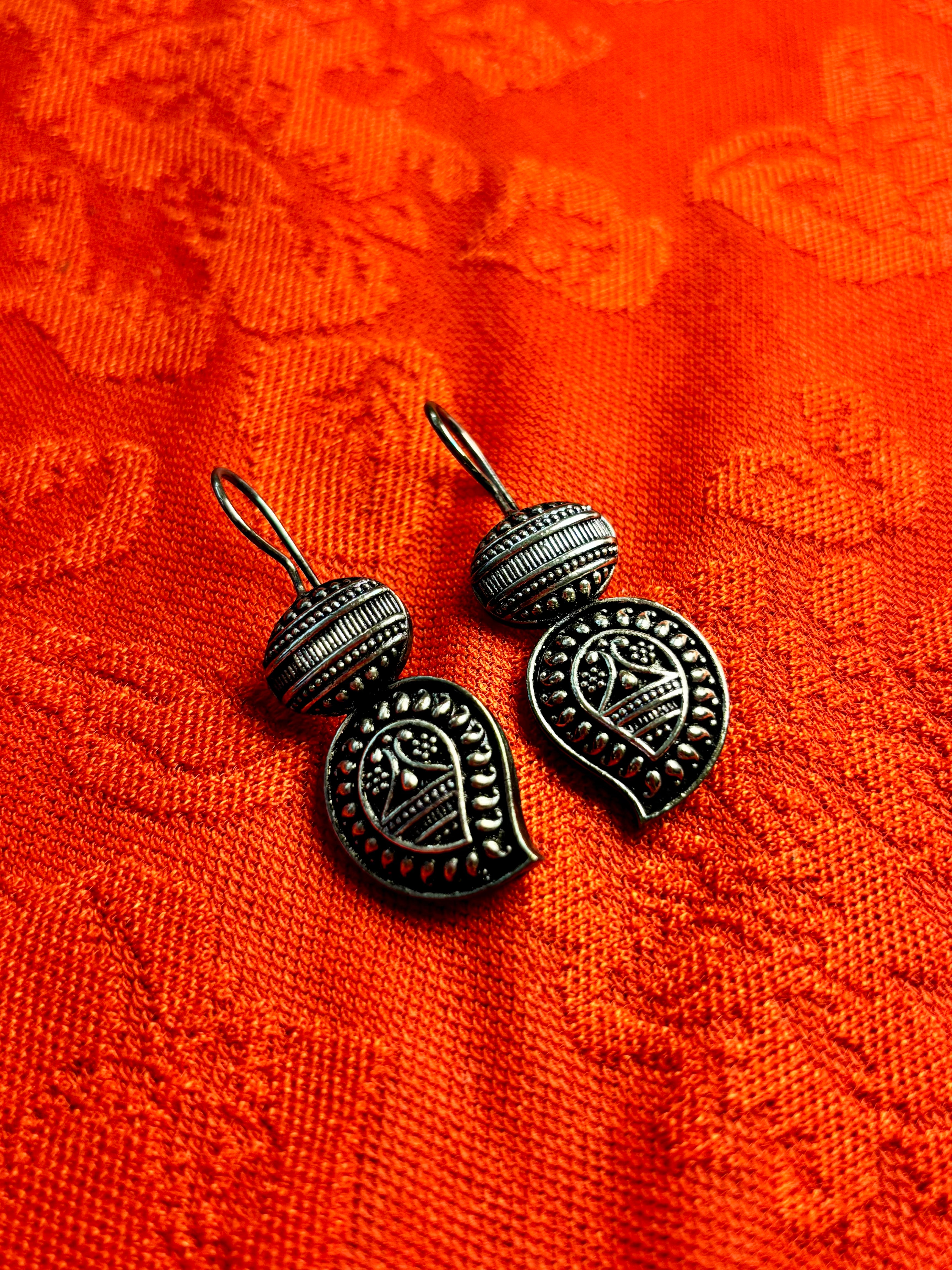 Oxidised Pakshini Mor Jhumke