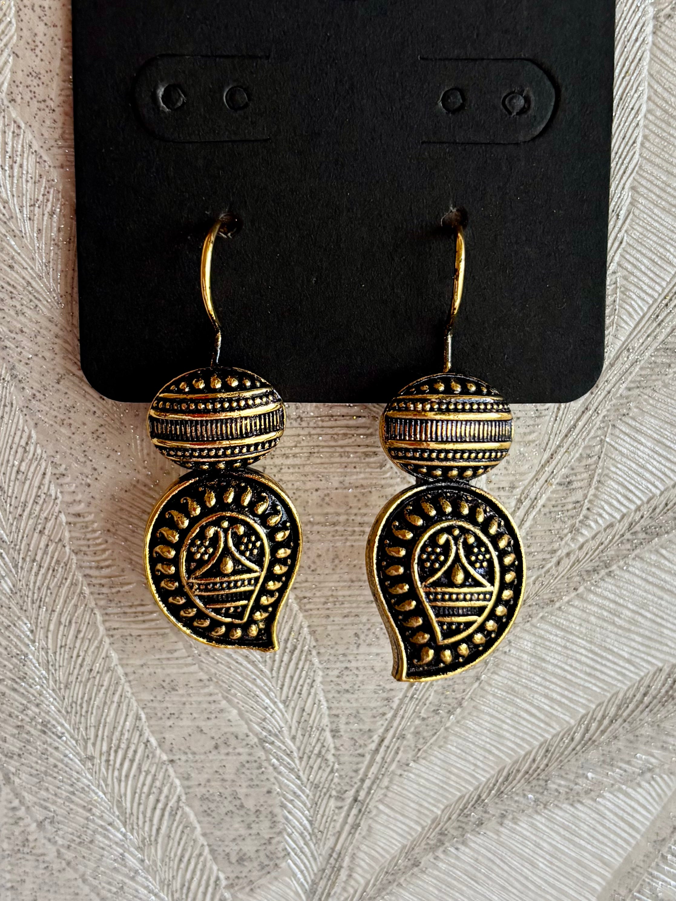 Oxidised Pakshini Mor Jhumke