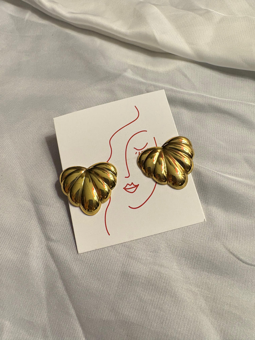 Love Leaf Earrings